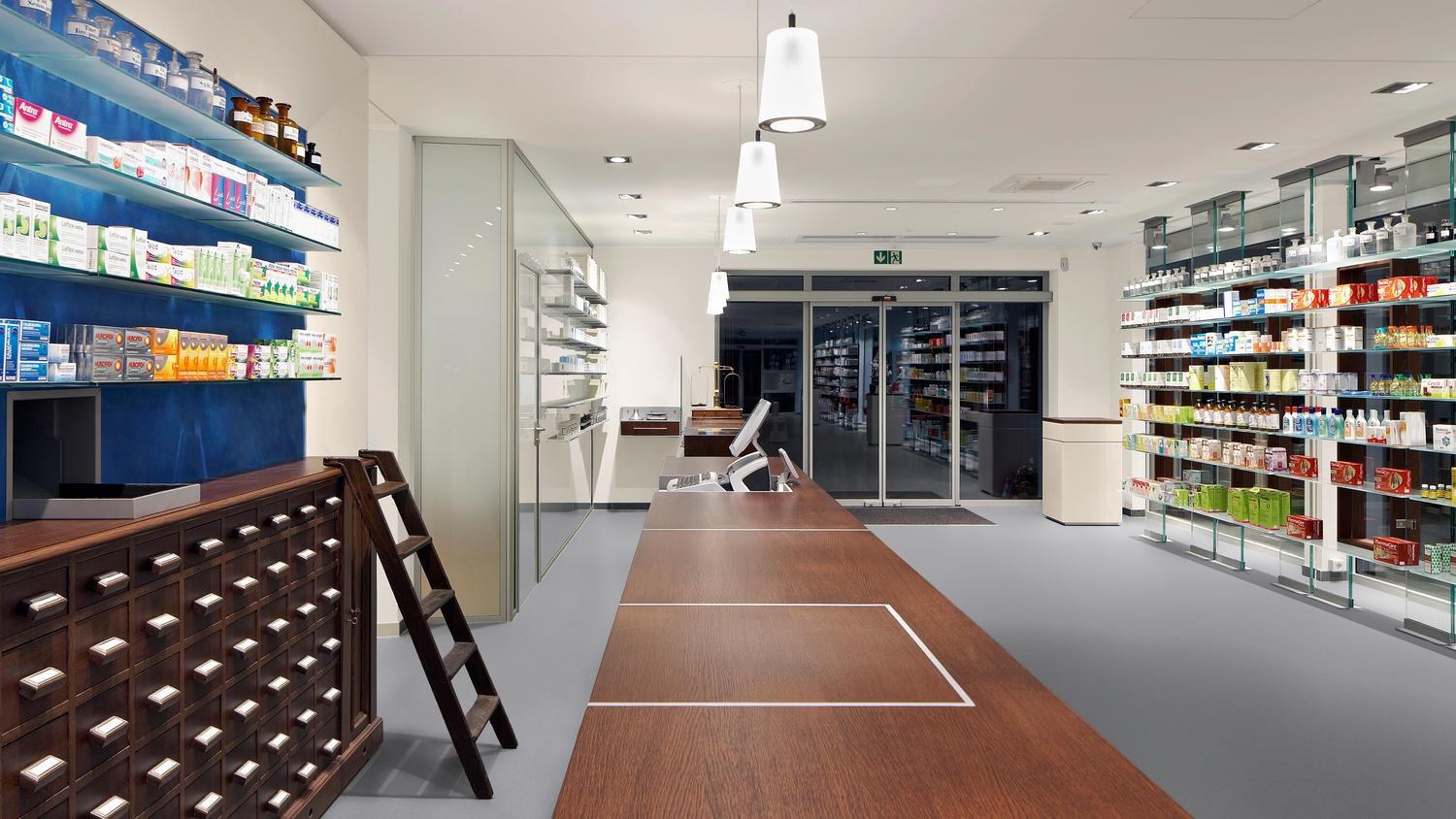 PVC zemin uygulama örneği, açık ofis ve koridor görünümü